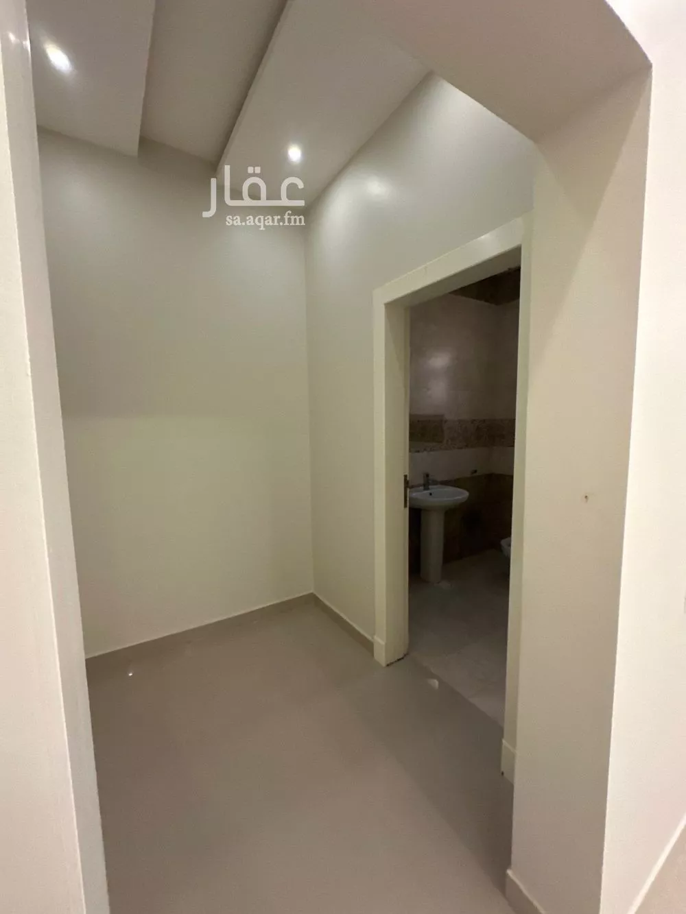 دور 3 غرف في العارض 15