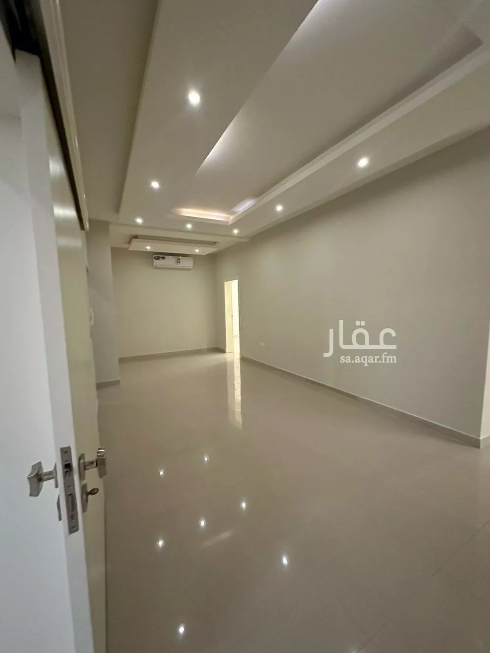 دور 3 غرف في العارض 10