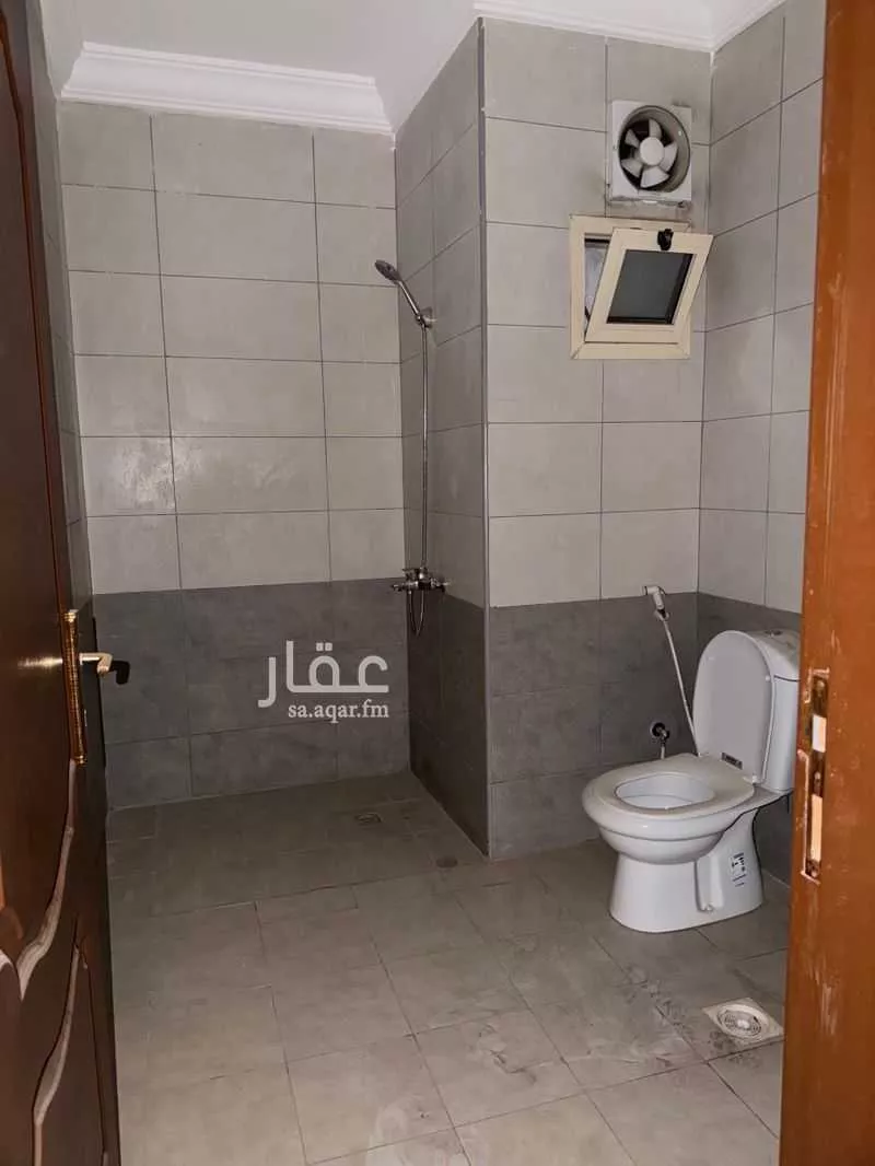 3 bedroom apartment in Al Salamah 8