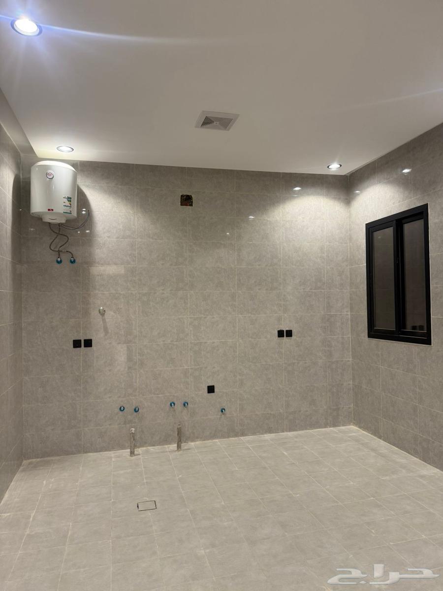 8 bedroom villa in Al Khaleej 2