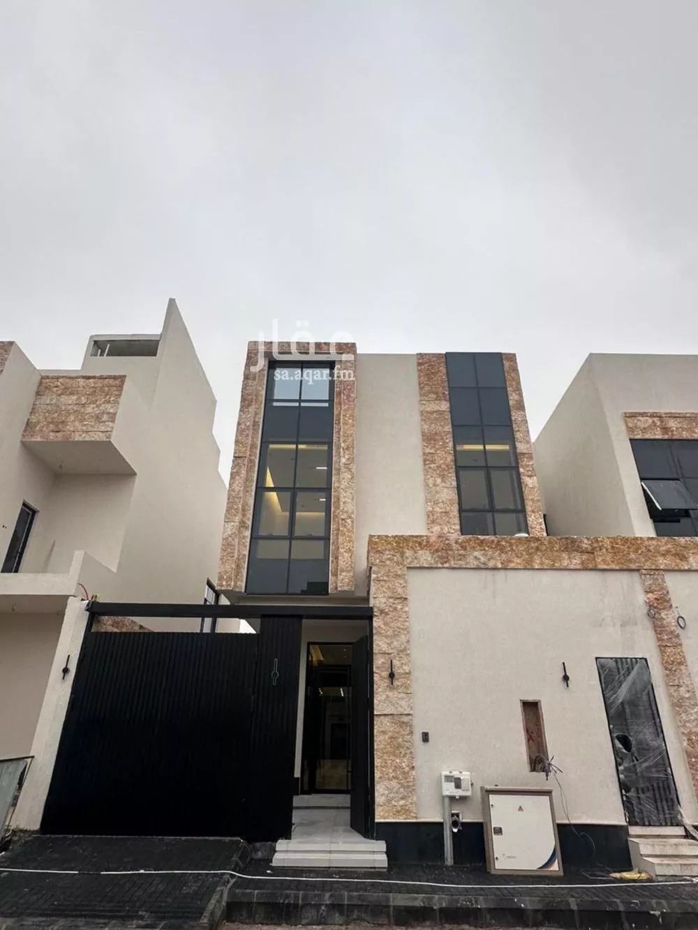 6 bedroom villa in Al Narjis 2