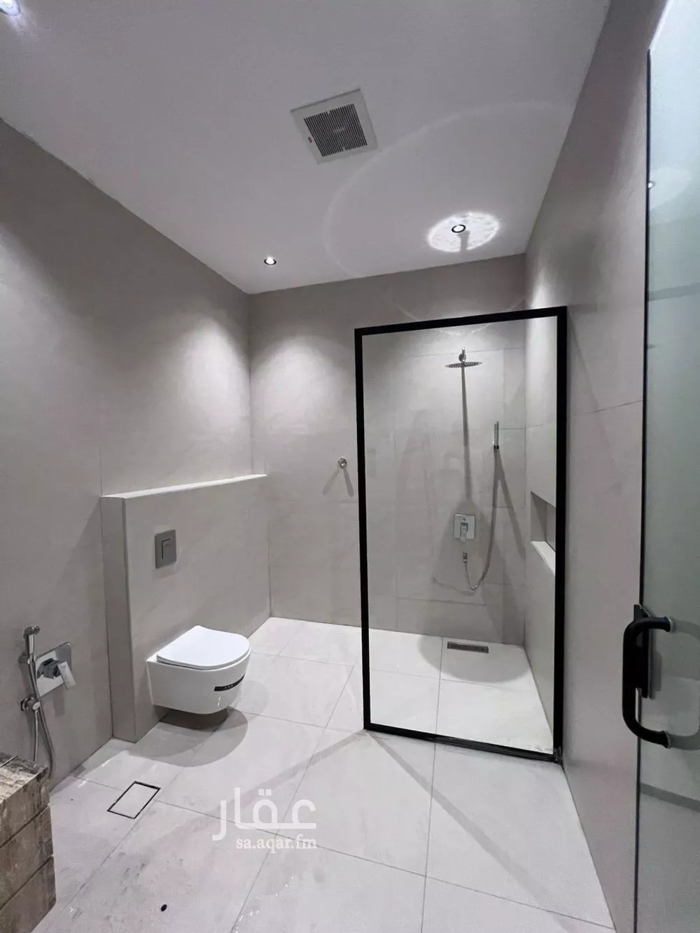 6 bedroom villa in Al Narjis 21