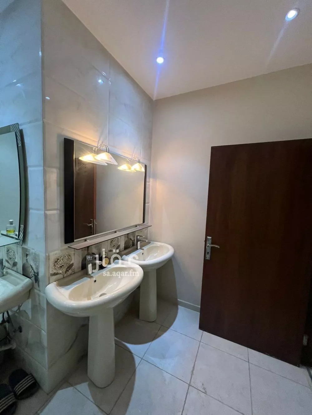 2 bedroom apartment in Al Asalah 8