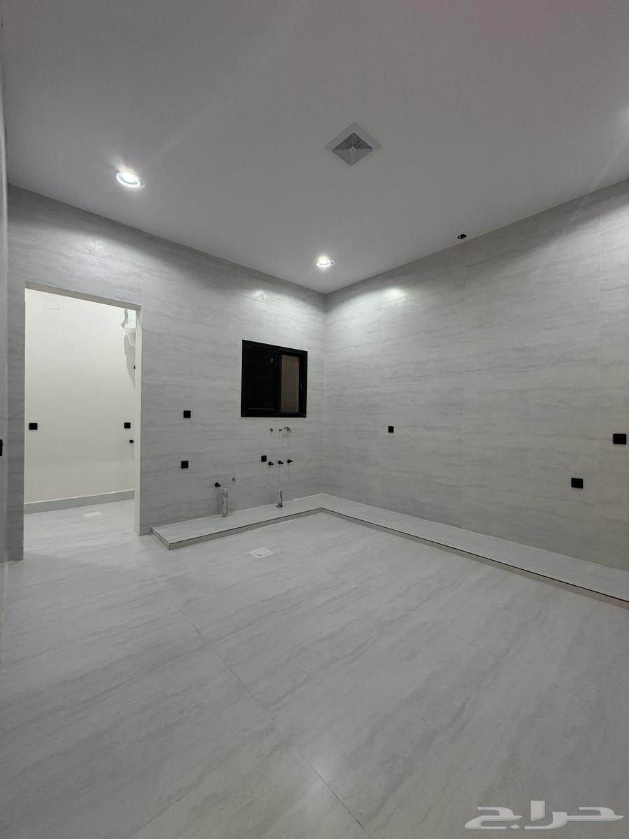 5 bedroom villa in Al Faisaliyyah 7