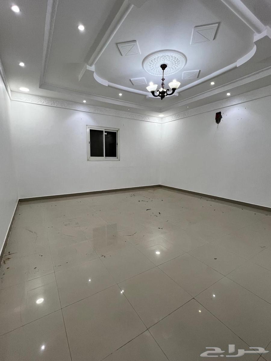 4 bedroom villa in Al Qadisiyah 4