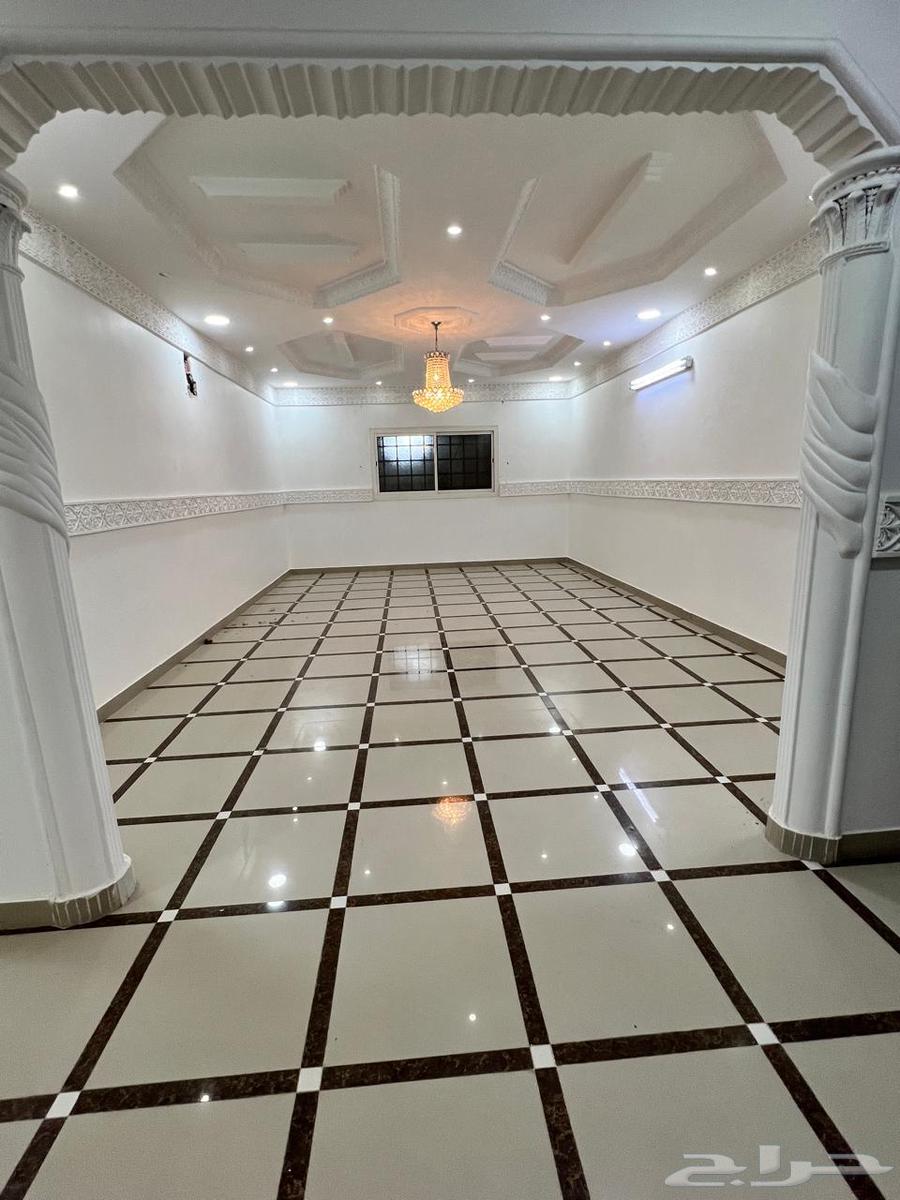 4 bedroom villa in Al Qadisiyah 10