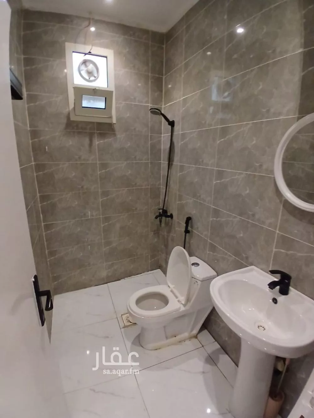 1 bedroom apartment in Ishbiliyah 3
