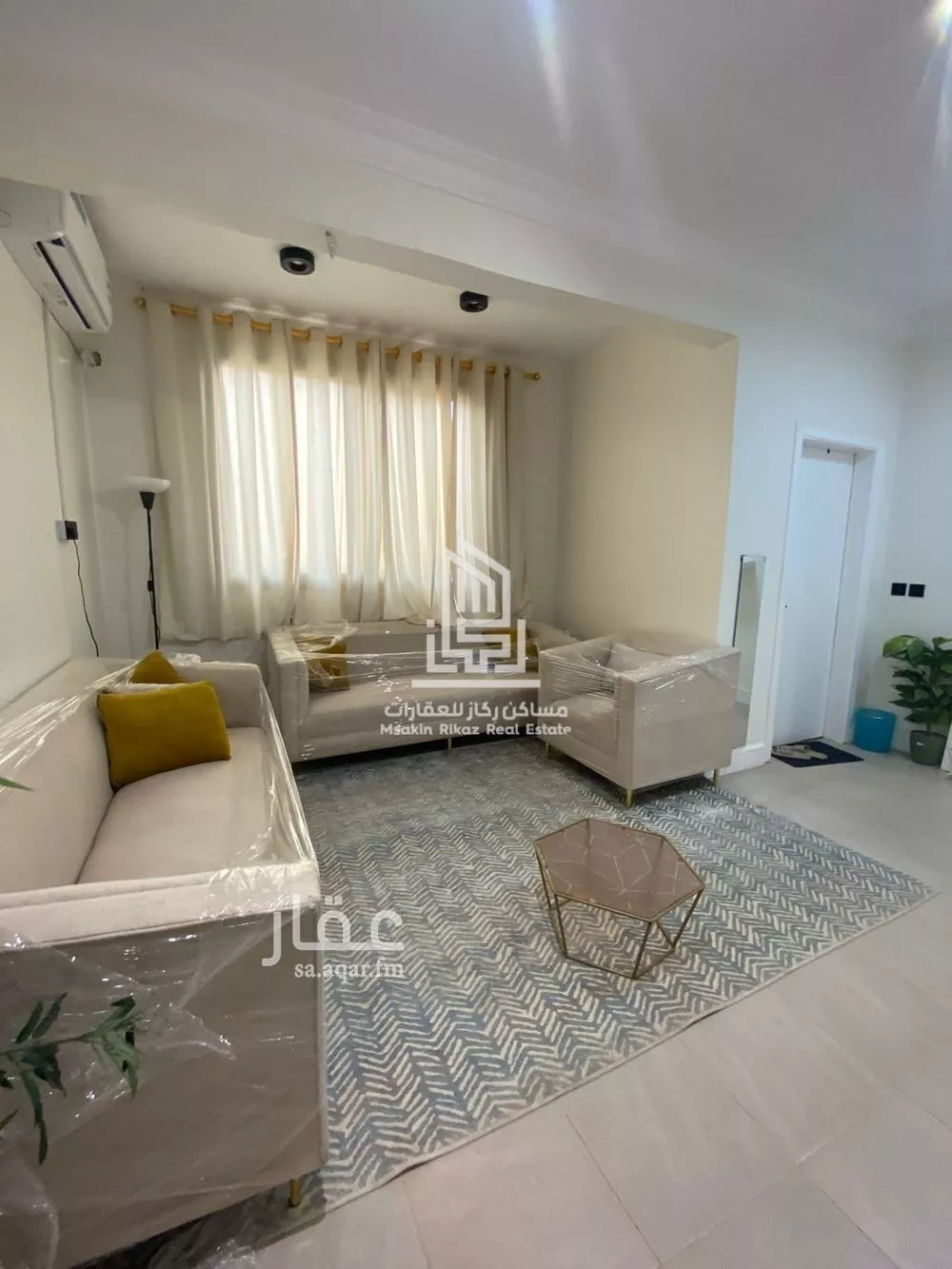 1 bedroom floor in As Saadah 8