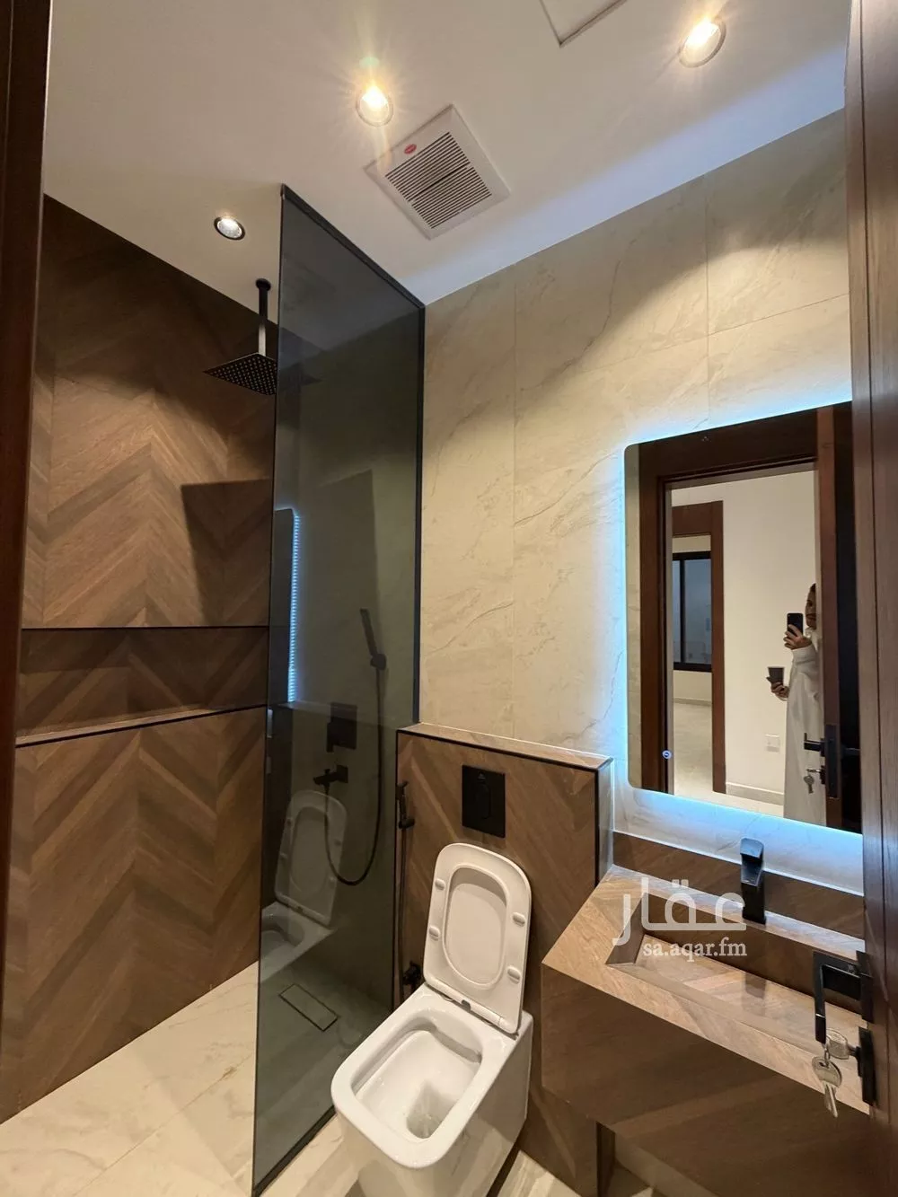 3 bedroom apartment in Al Zahra 12