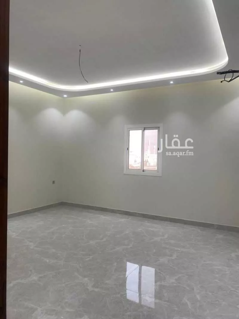 4 bedroom floor in Jeddah 5