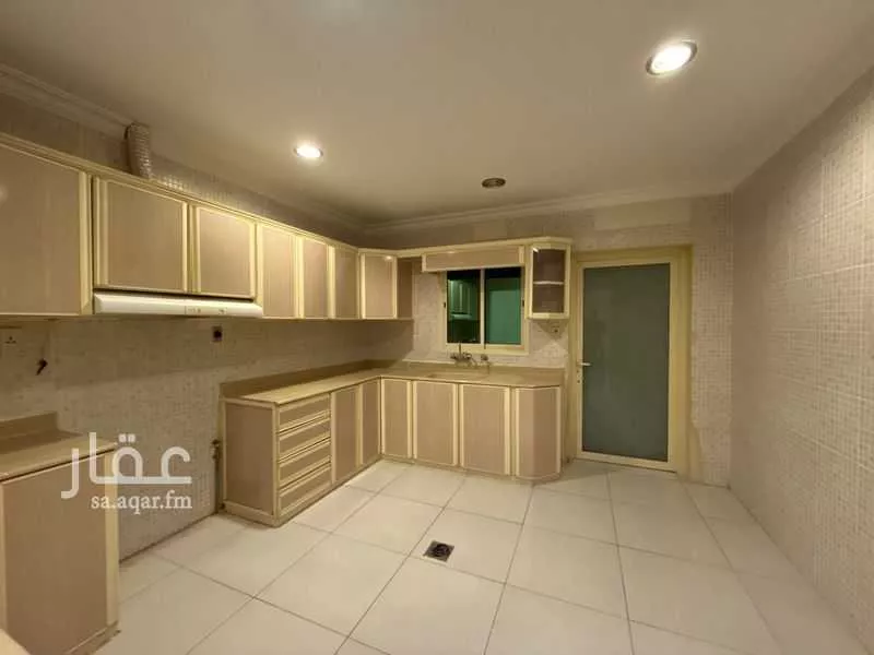 5 bedroom apartment in Al Mazrouiyah, Eastern Province 18