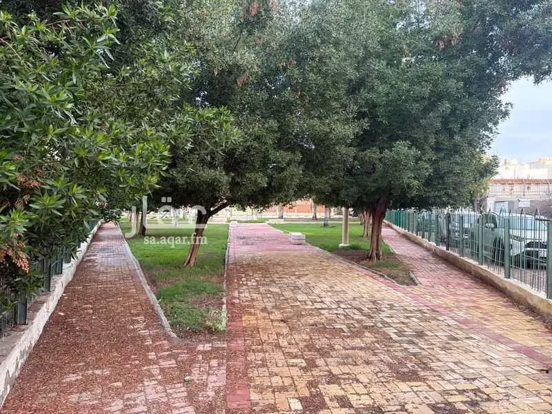 3 bedroom apartment in Al Mazrouiyah 3