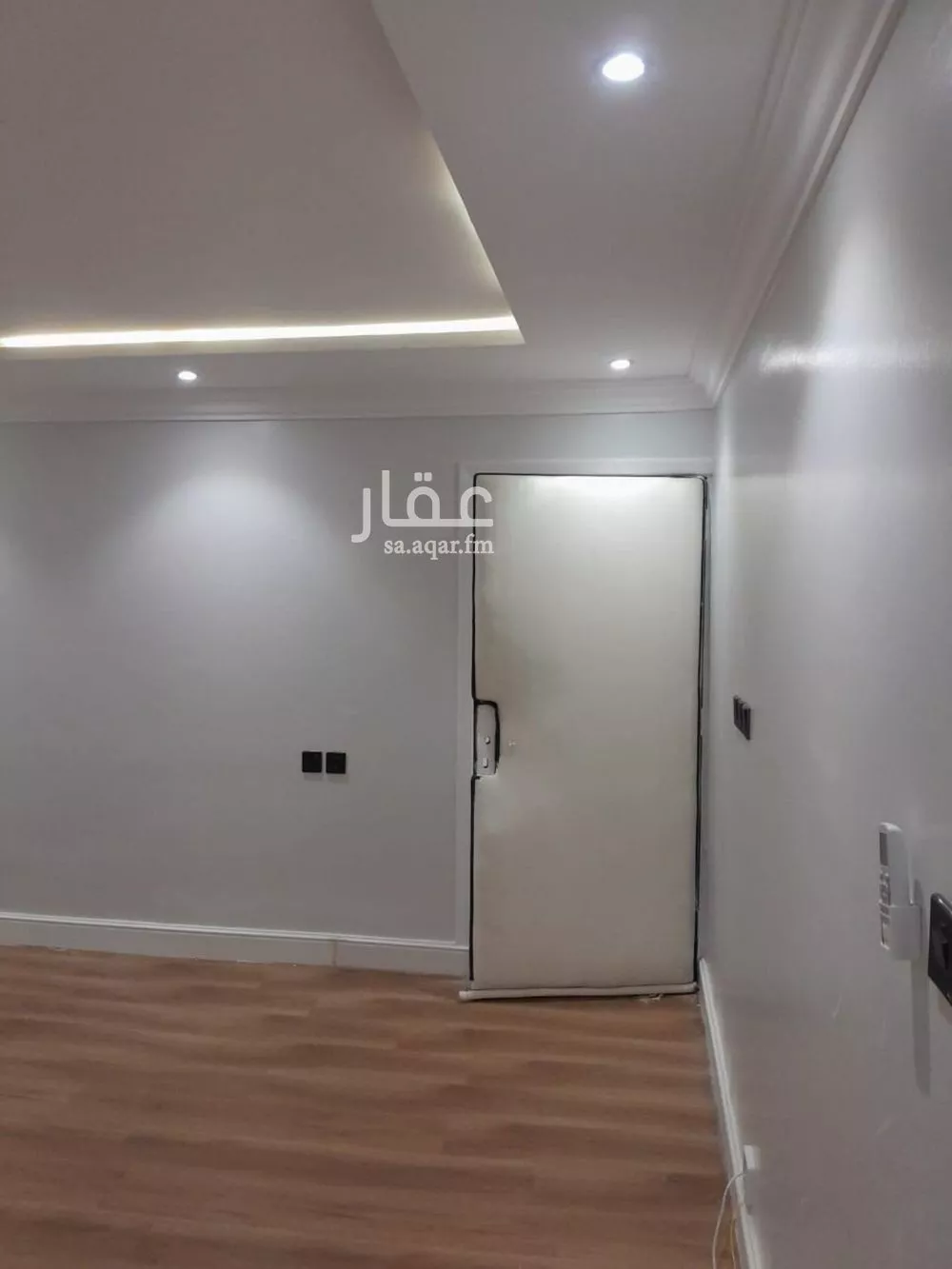 شقة 1 غرف في الملقا 7