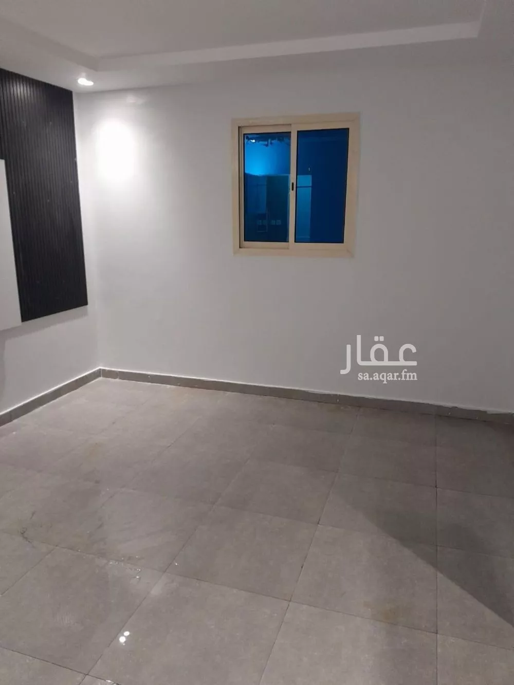 شقة 1 غرف في الملقا 8
