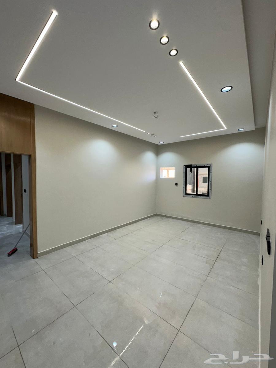3 bedroom apartment in Al Bashaer 3