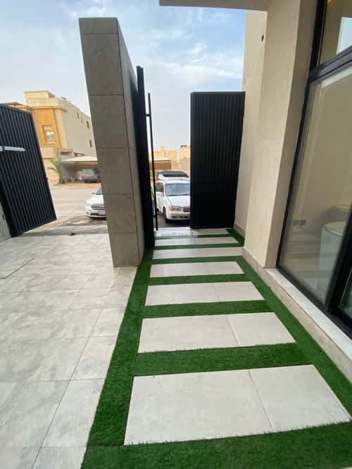 4 bedroom villa in Al Aridh 11