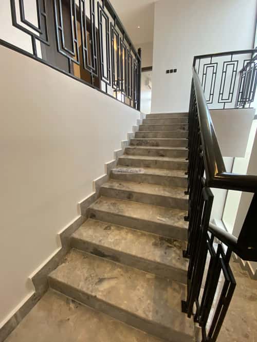 4 bedroom villa in Al Aridh 7