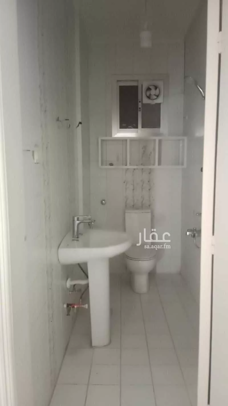 4 bedroom apartment in Al Sharafiyah 5