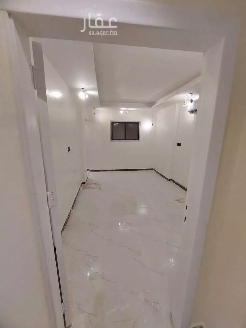 1 bedroom apartment in Al Wizarat 8