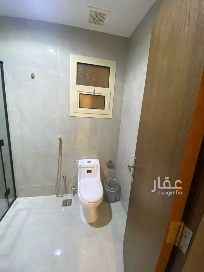 شقة 2 غرف في الملقا 4
