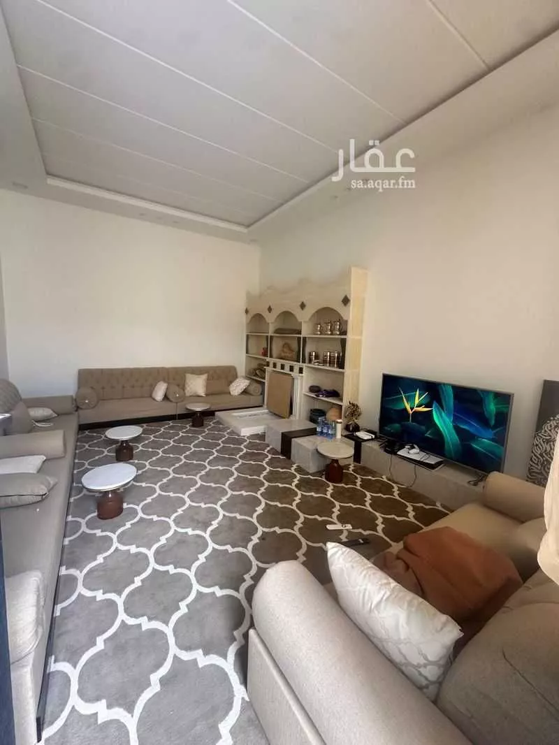 5 bedroom villa in Al Rimal 4