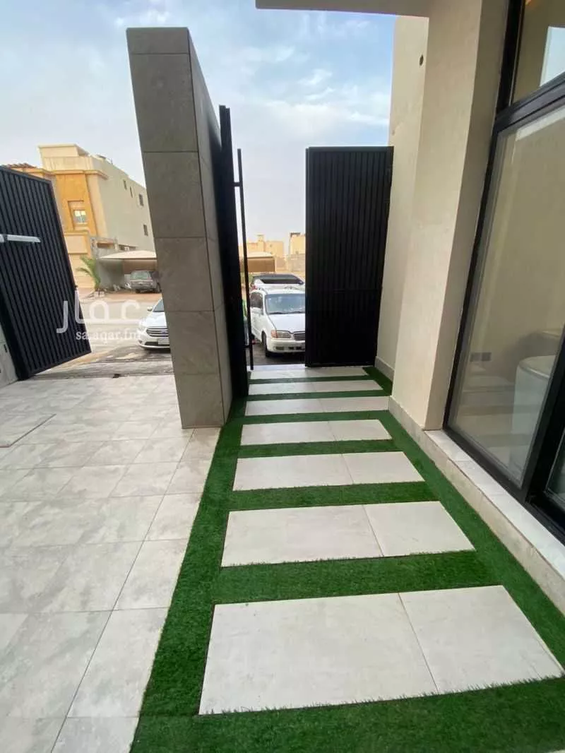 فيلا 6 غرف في العارض 18