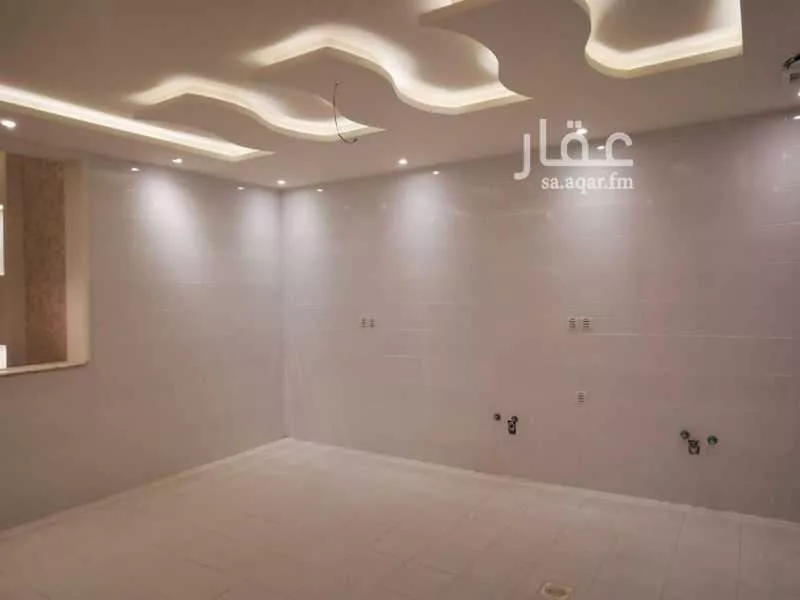 6 bedroom apartment in Al Sawari 4