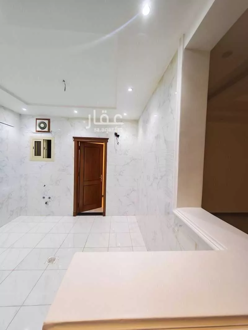 4 bedroom apartment in Al Marwa 14