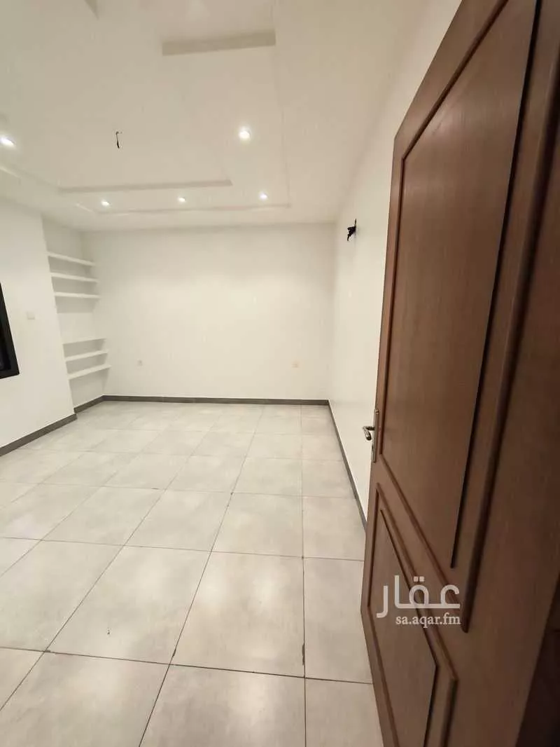 4 bedroom apartment in Al Marwa 19