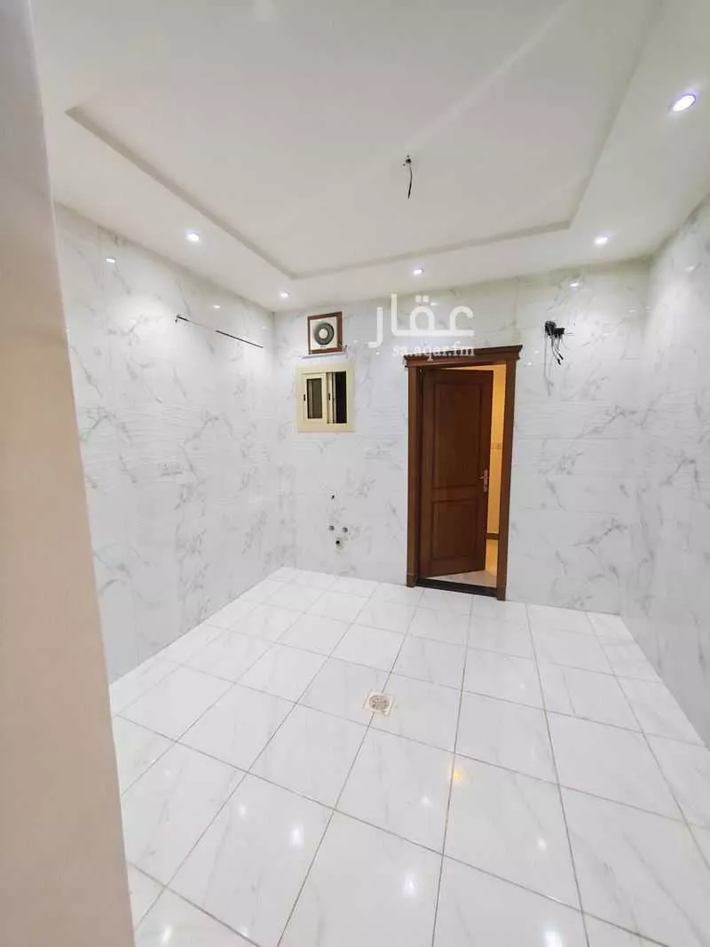 4 bedroom apartment in Al Marwa 6