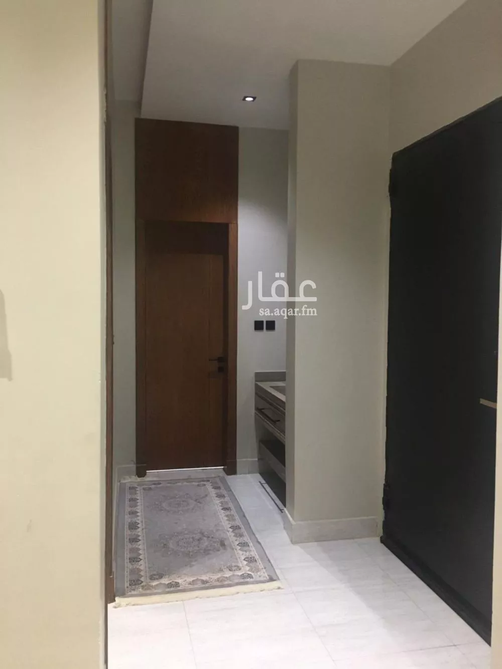 فيلا 5 غرف في عكاظ 3