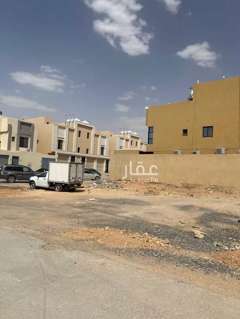 350 sqm land in Okaz 6