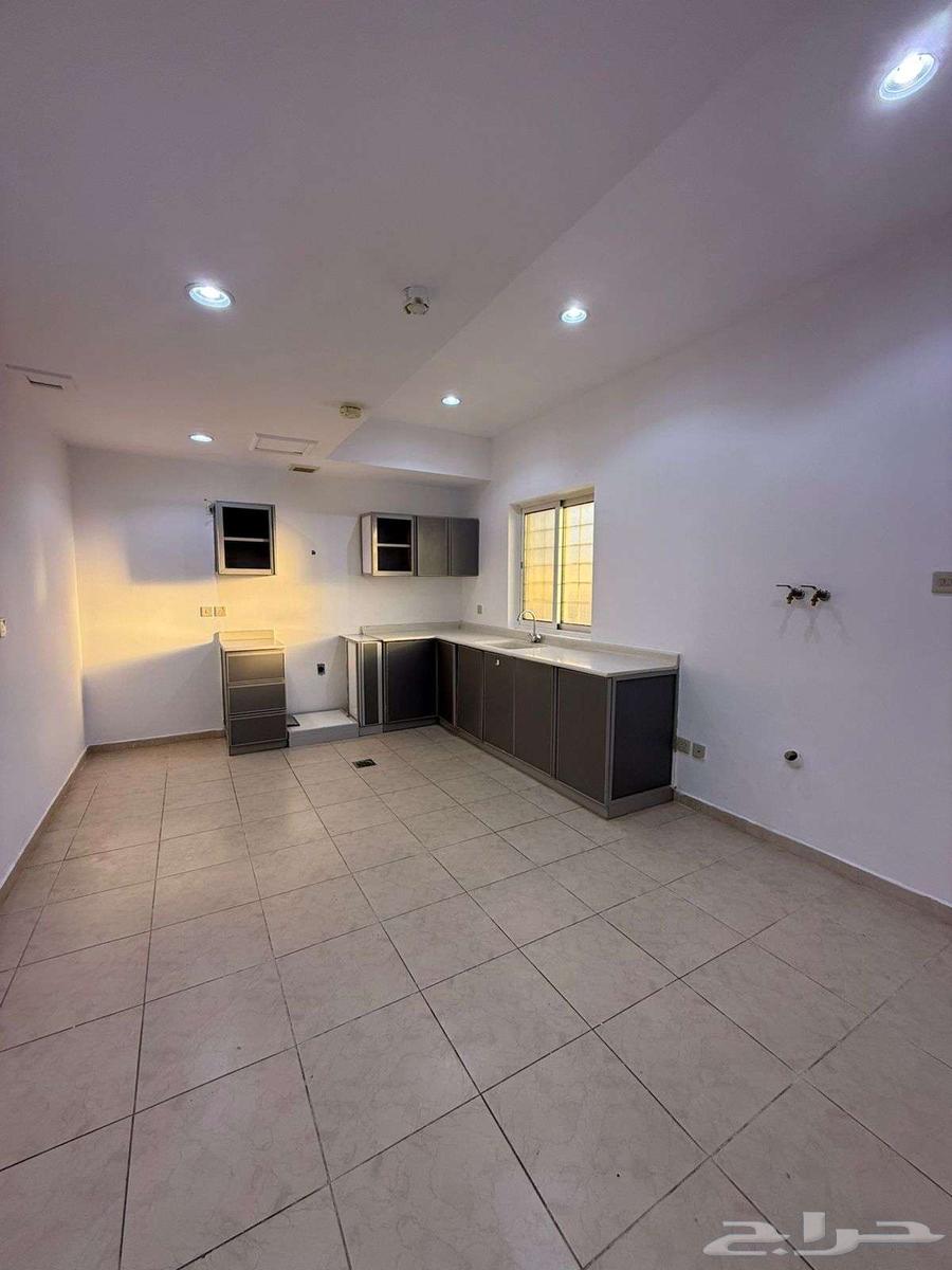 3 bedroom apartment in Hajar 7