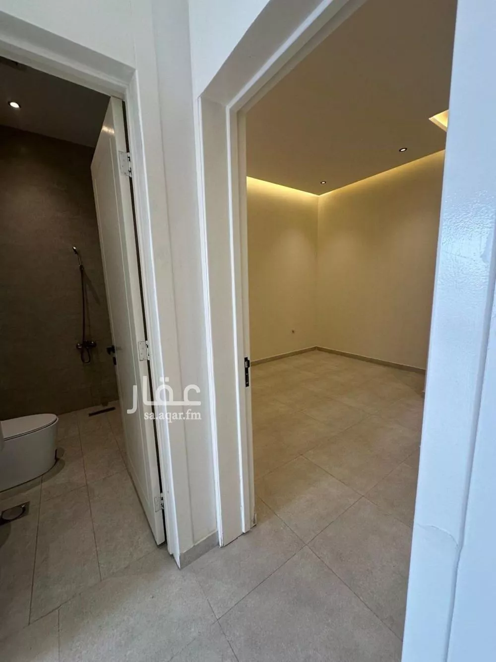 5 bedroom villa in Al Qadisiyah 2