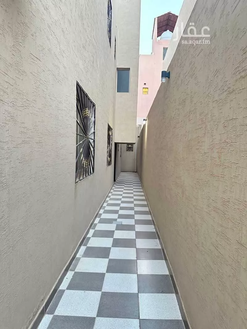 3 bedroom floor in Al Mahdiyyah 2