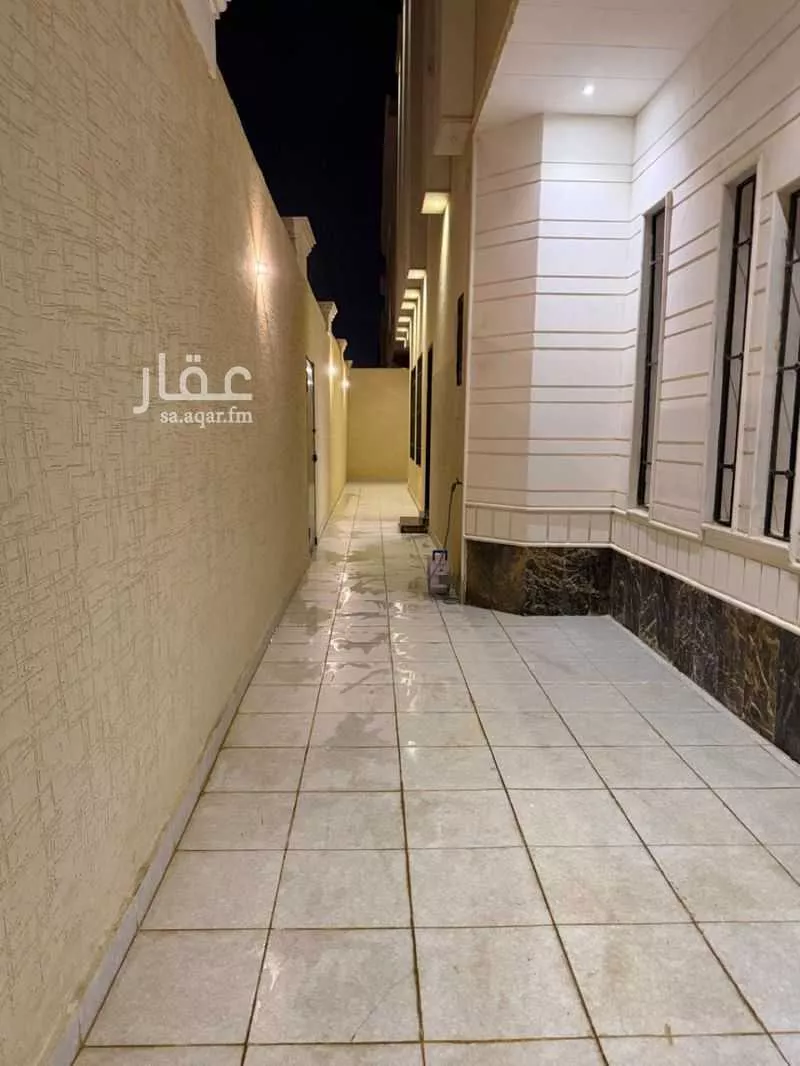 8 bedroom villa in Al Rimal 11