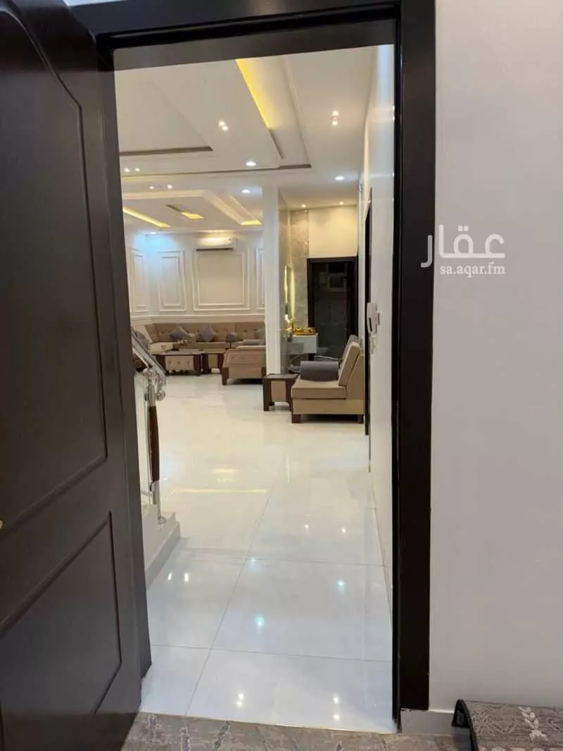 8 bedroom villa in Al Rimal 12