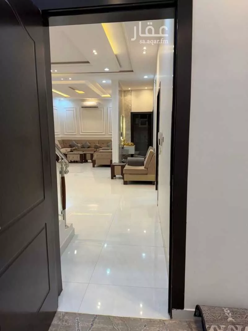 8 bedroom villa in Al Rimal 15