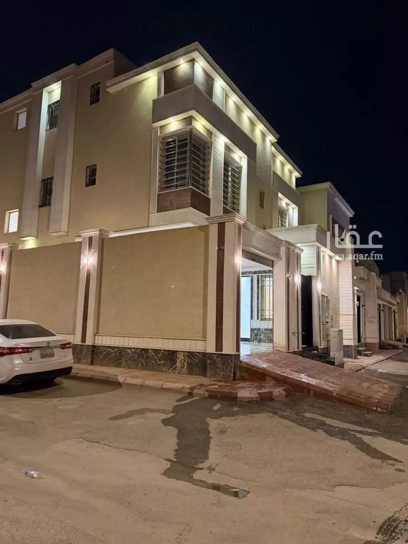 8 bedroom villa in Al Rimal 7