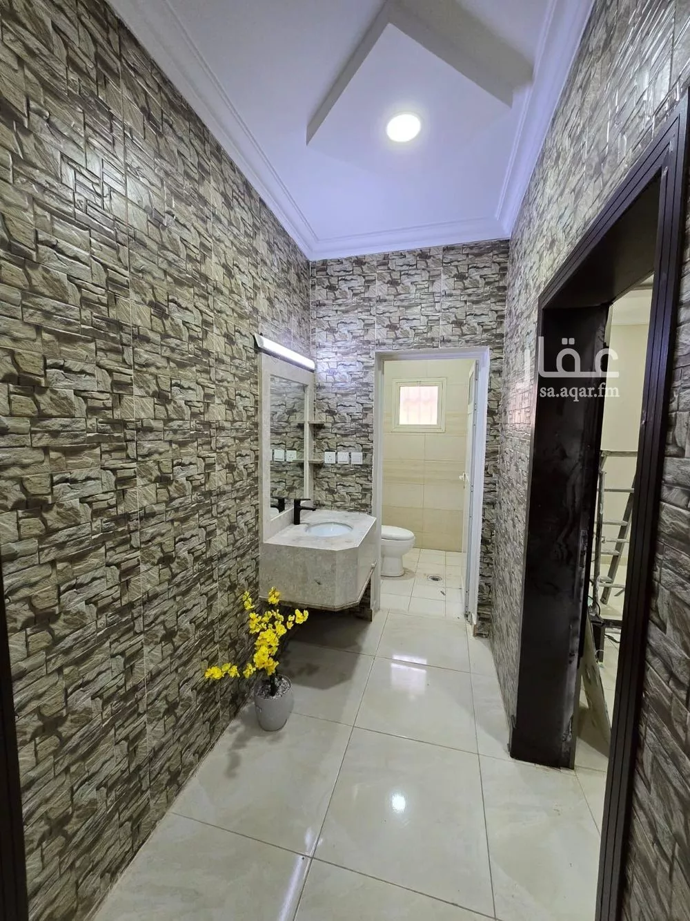 5 bedroom apartment in Dahiat King Fahd 4