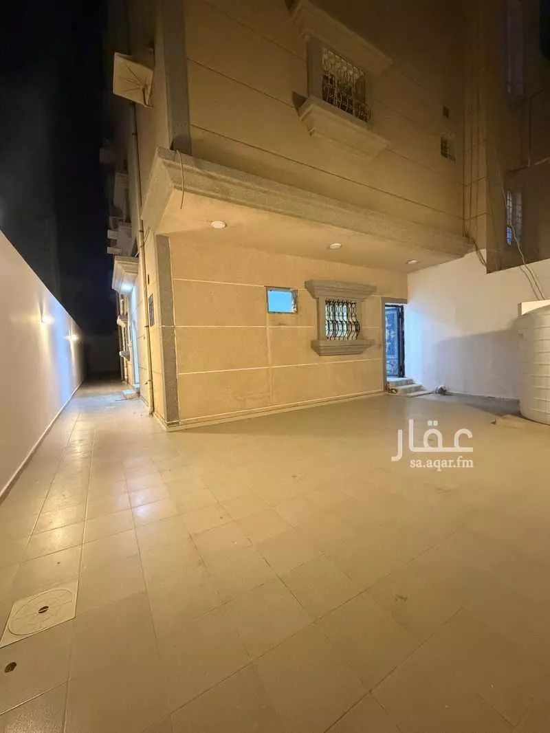 3 bedroom apartment in Dahiat King Fahd 3