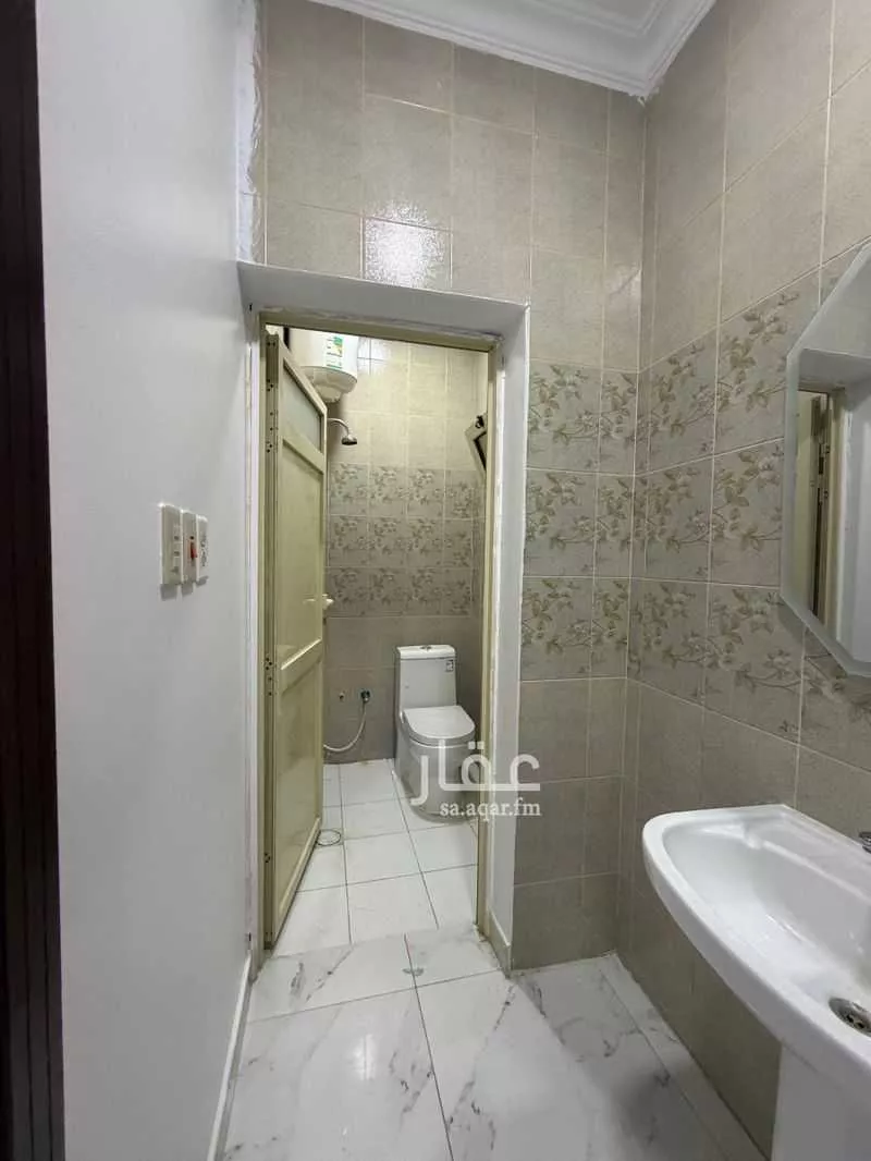 3 bedroom apartment in Dahiat King Fahd 4