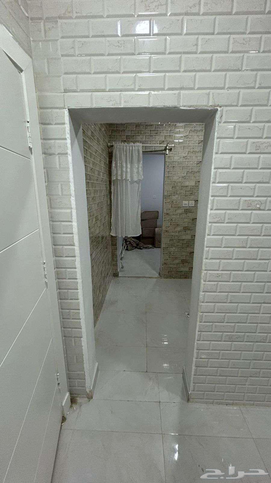 6 bedroom apartment in Ash Shulah 7