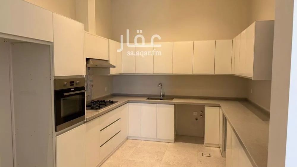 3 bedroom apartment in Al Aridh 7