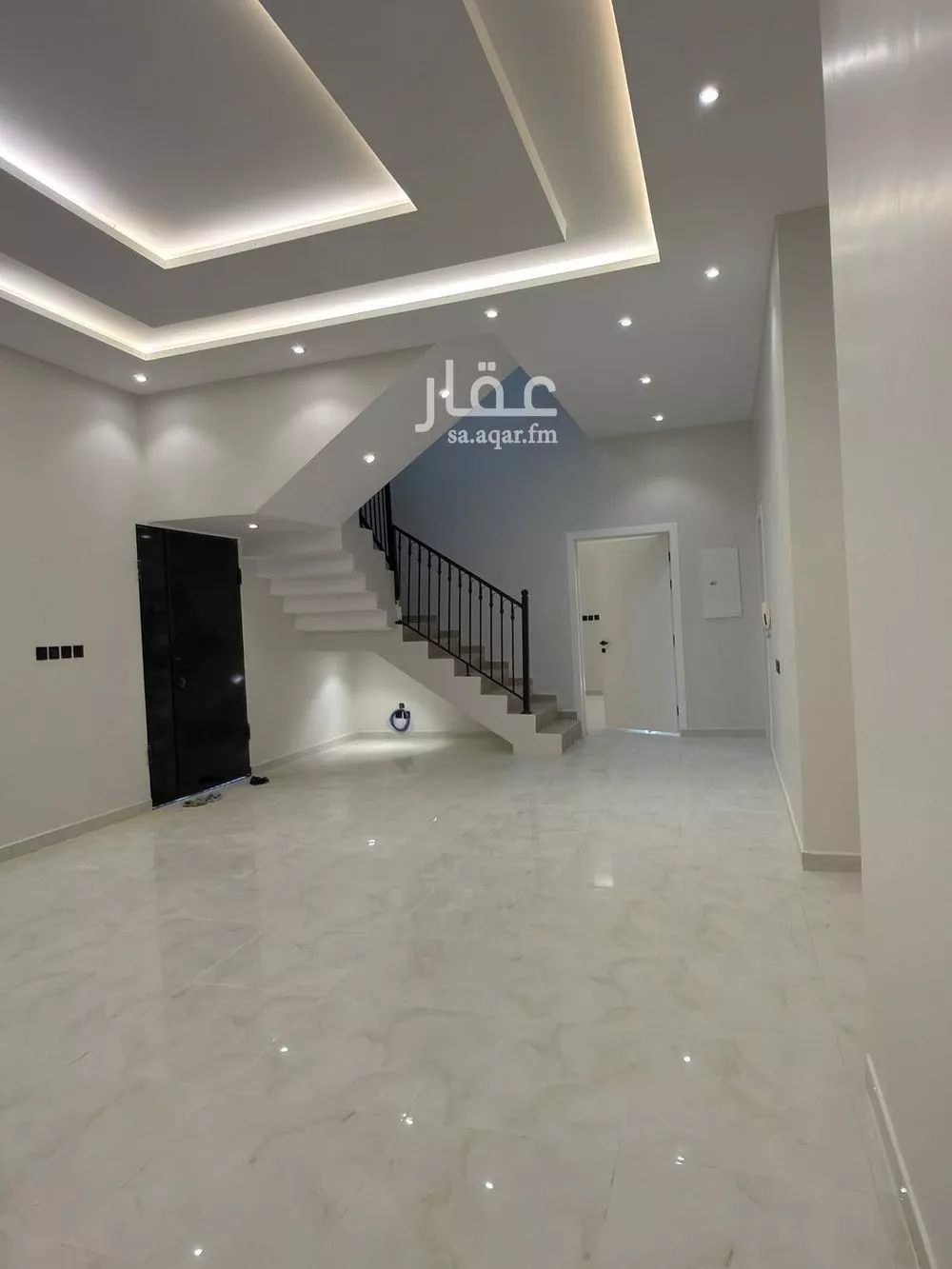 11 bedroom villa in Al Janadriyah 3
