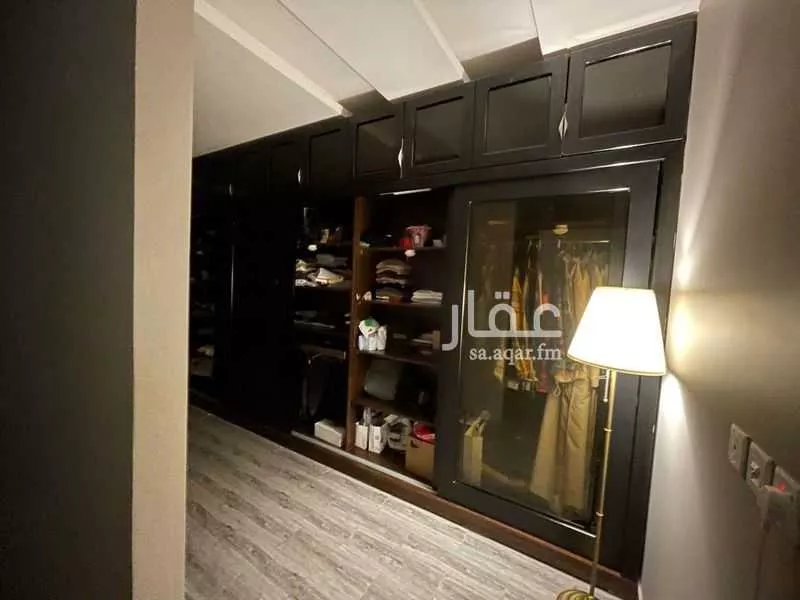 6 bedroom villa in Dirab 14