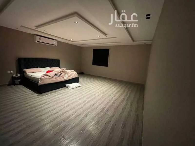 6 bedroom villa in Dirab 7