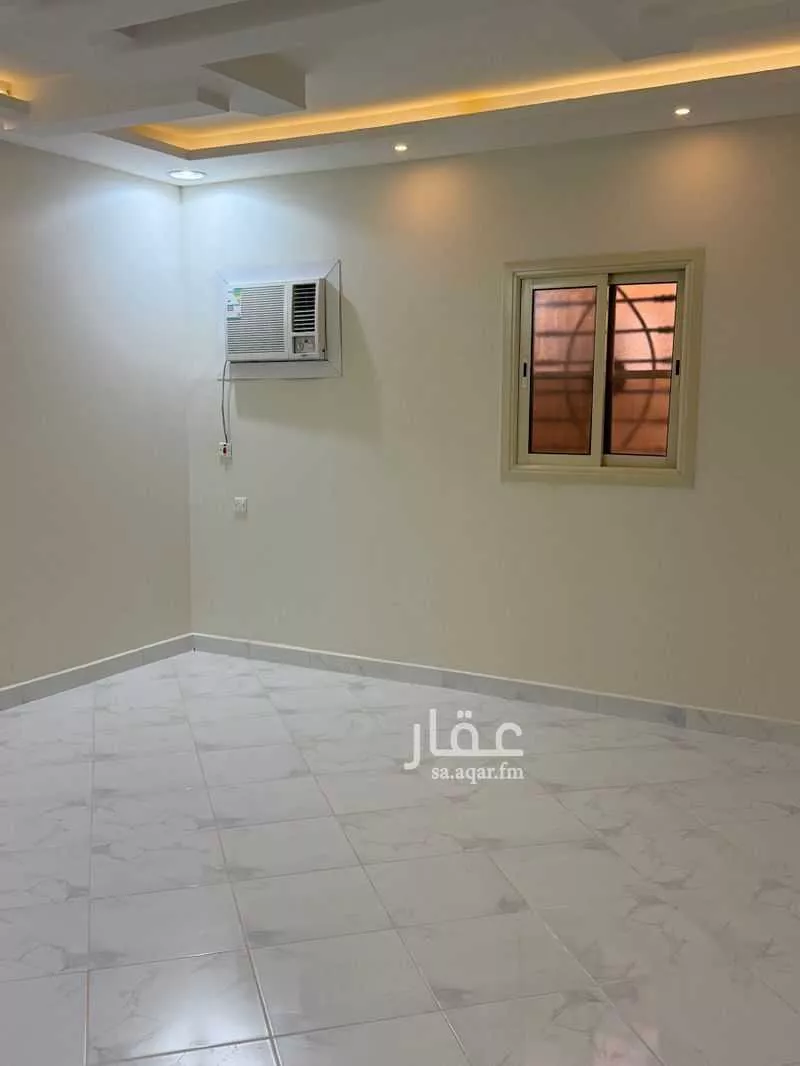 4 bedroom floor in Dhahrat Laban 2