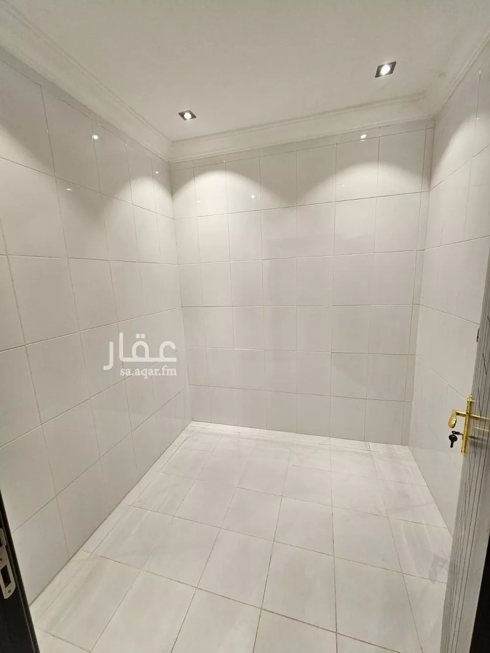 فيلا 5 غرف في الصوارى 23
