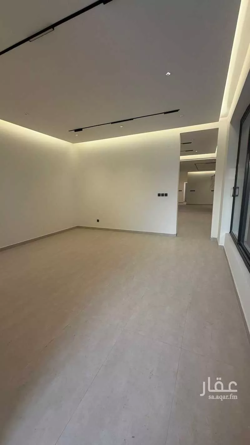 4 bedroom villa in East Beach 5